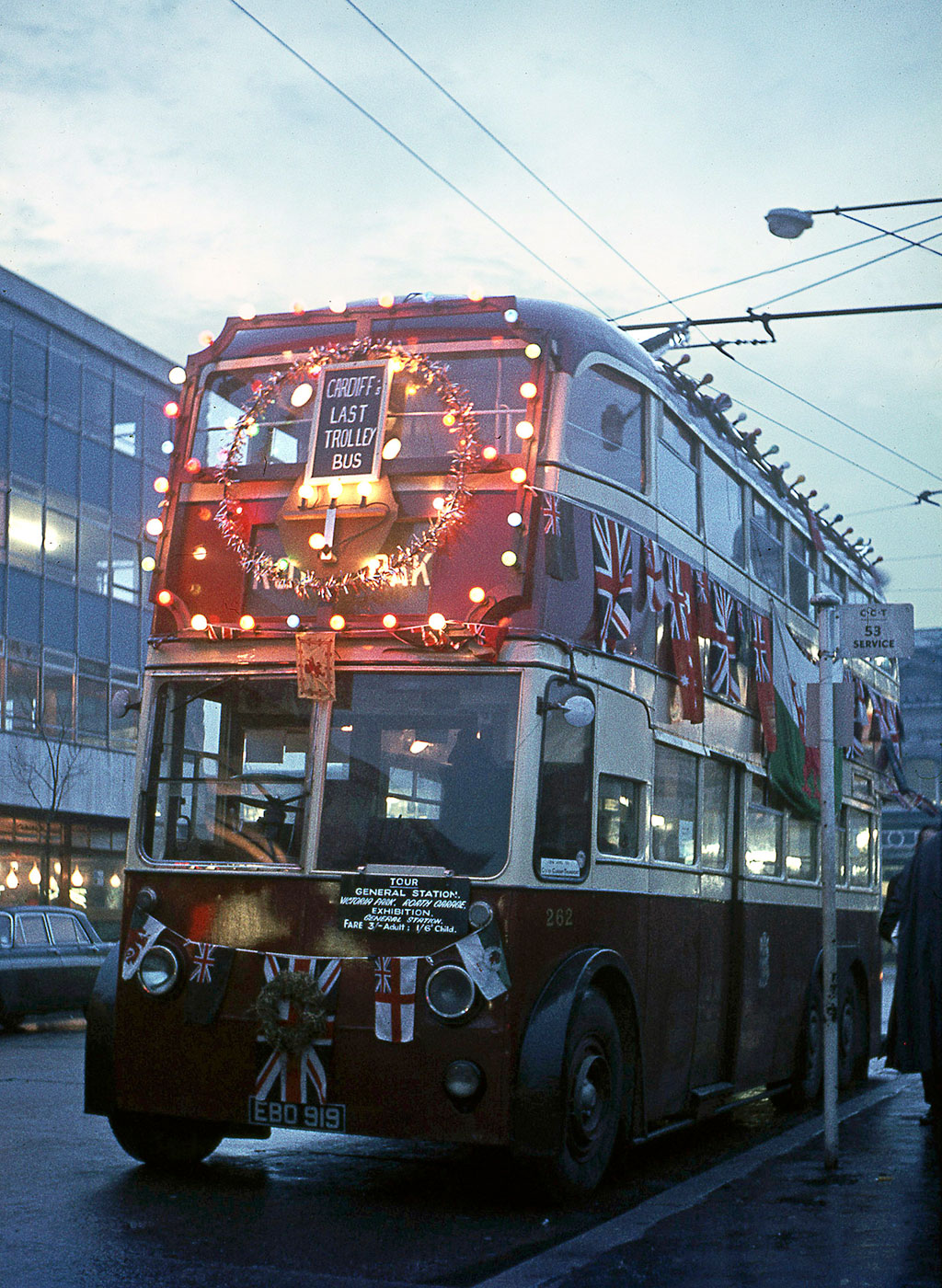 cardiff-trolleybus